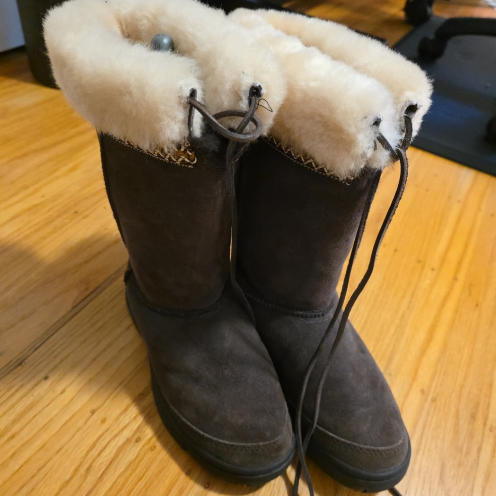 Ugg tall Ultimate Cuff boots 38 7 Brown Suede Shearling Boots